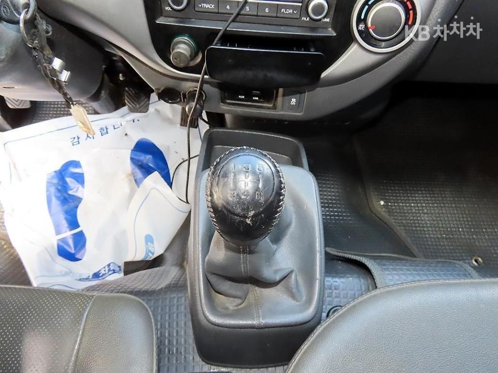 2019 - kia bongo iii