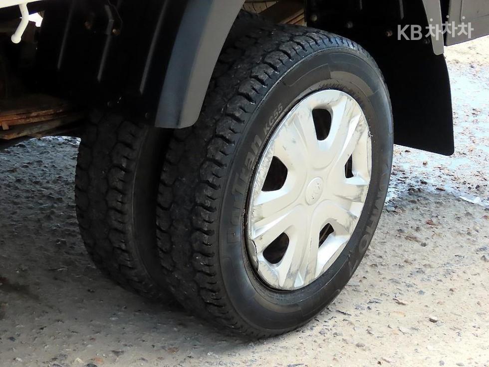 2019 - kia bongo iii