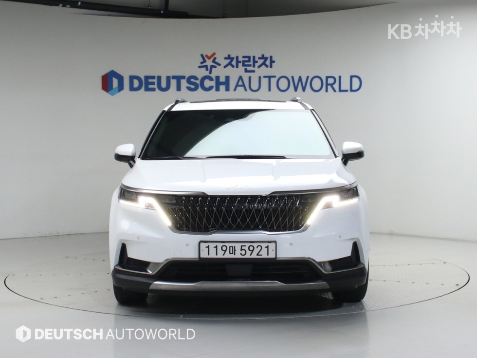 2023 - kia carnival