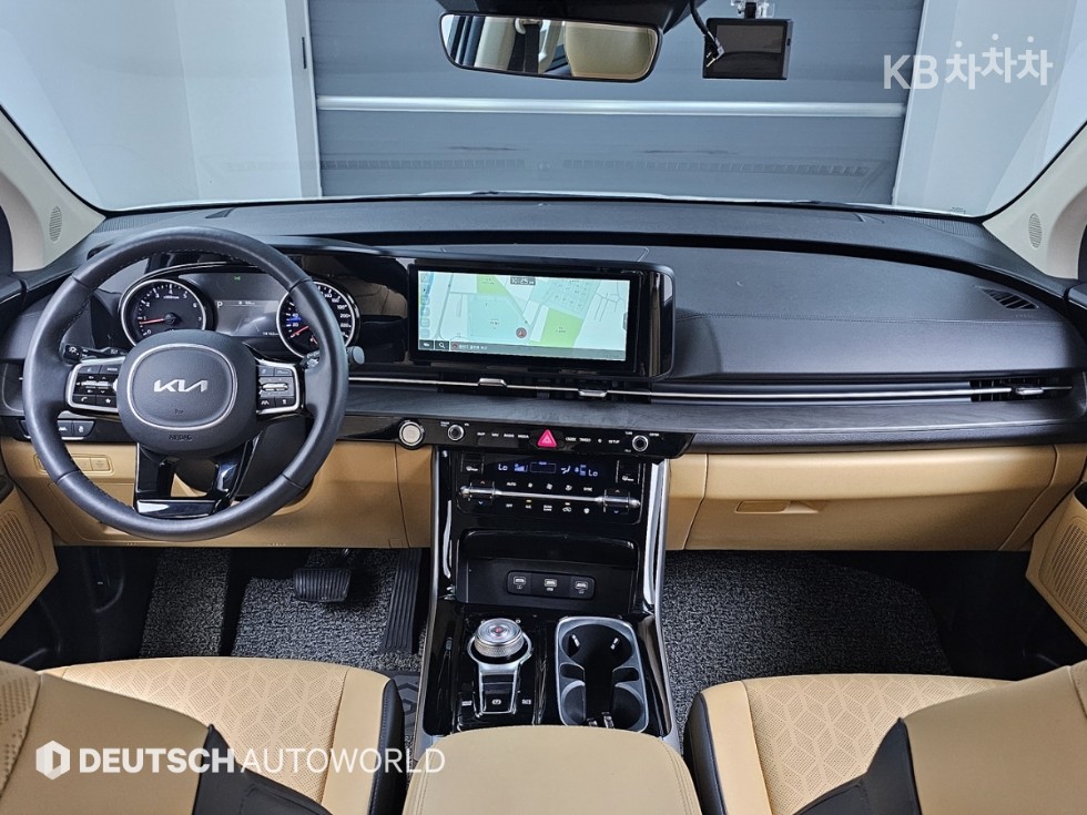 2023 - kia carnival