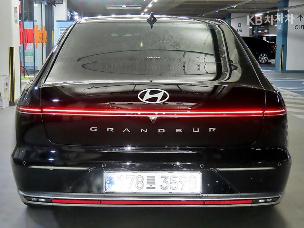 2024 Hyundai Used Car photo