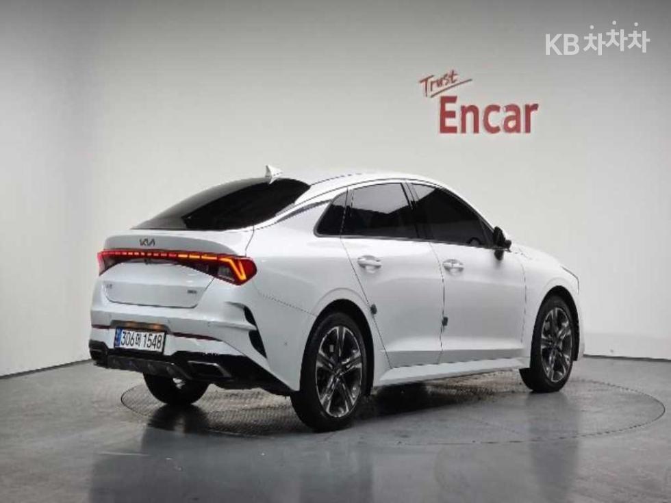 2023 - kia k5