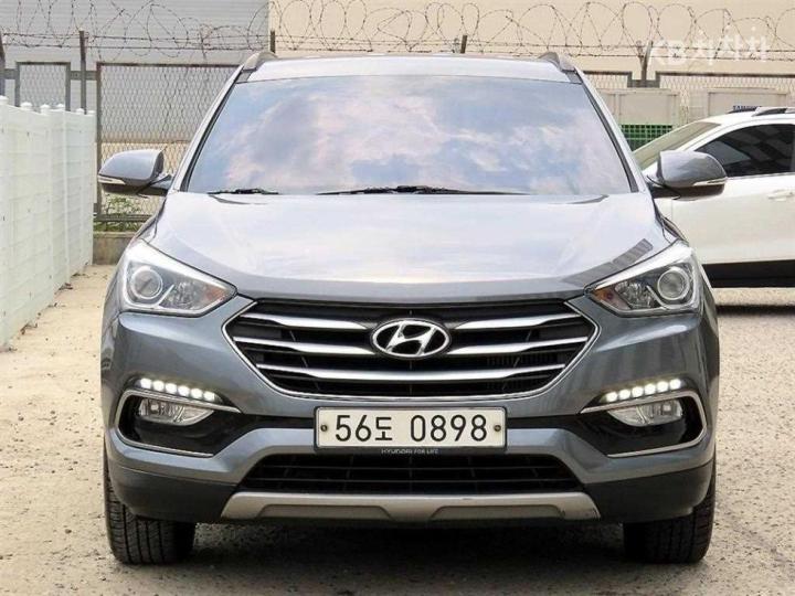 Hyundai Santa Fe diesel r2.0 2wd 5  seats  premium — foto 1