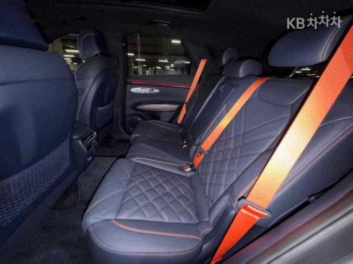 Genesis GV70 Gasoline 2.5T Sport Package AWD 8