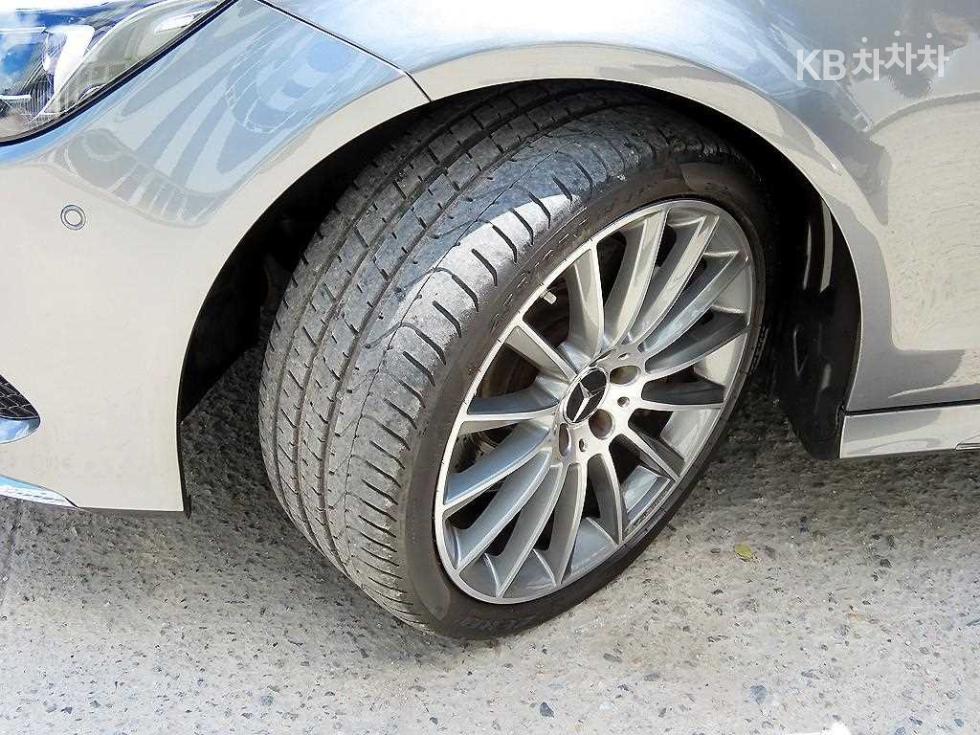 2017 Mercedes-Benz CLS(W218) photo