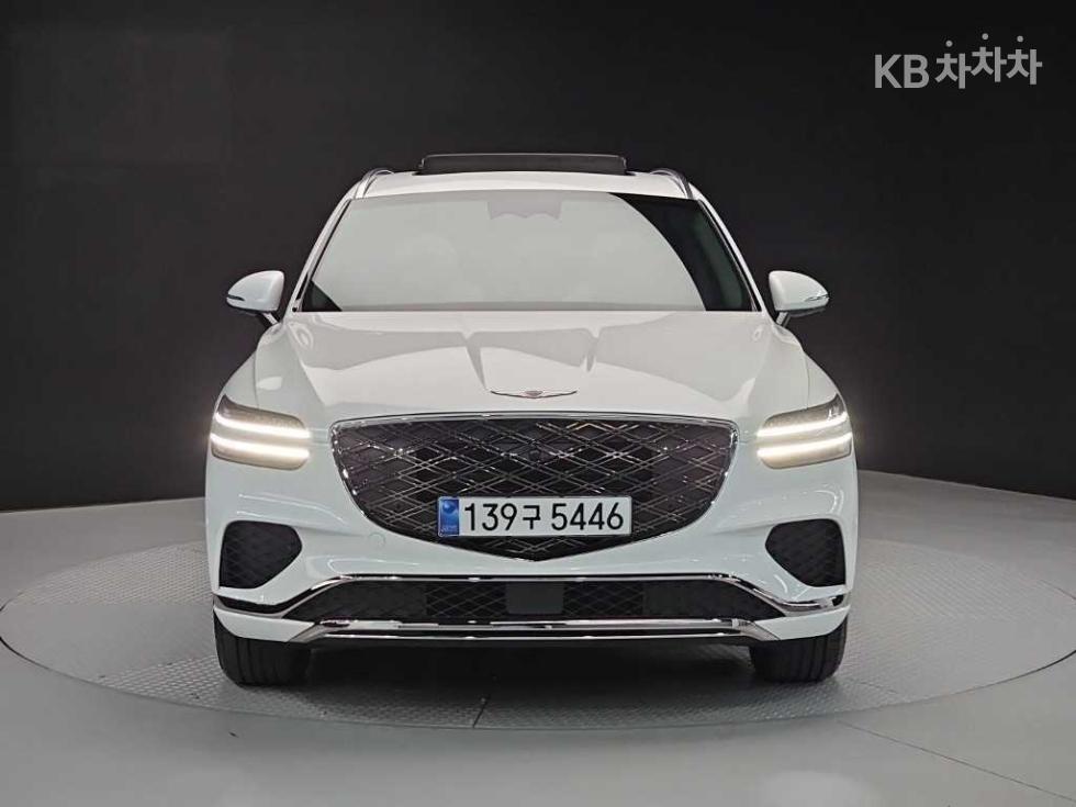 2025 Genesis GV70 photo
