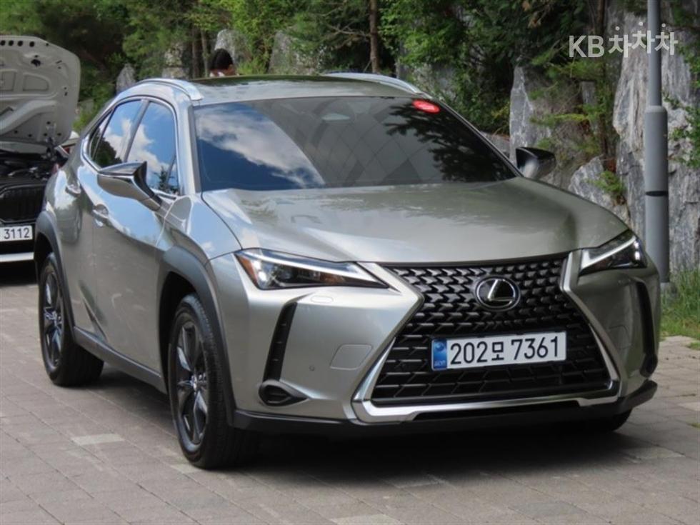 2026 - lexus ux