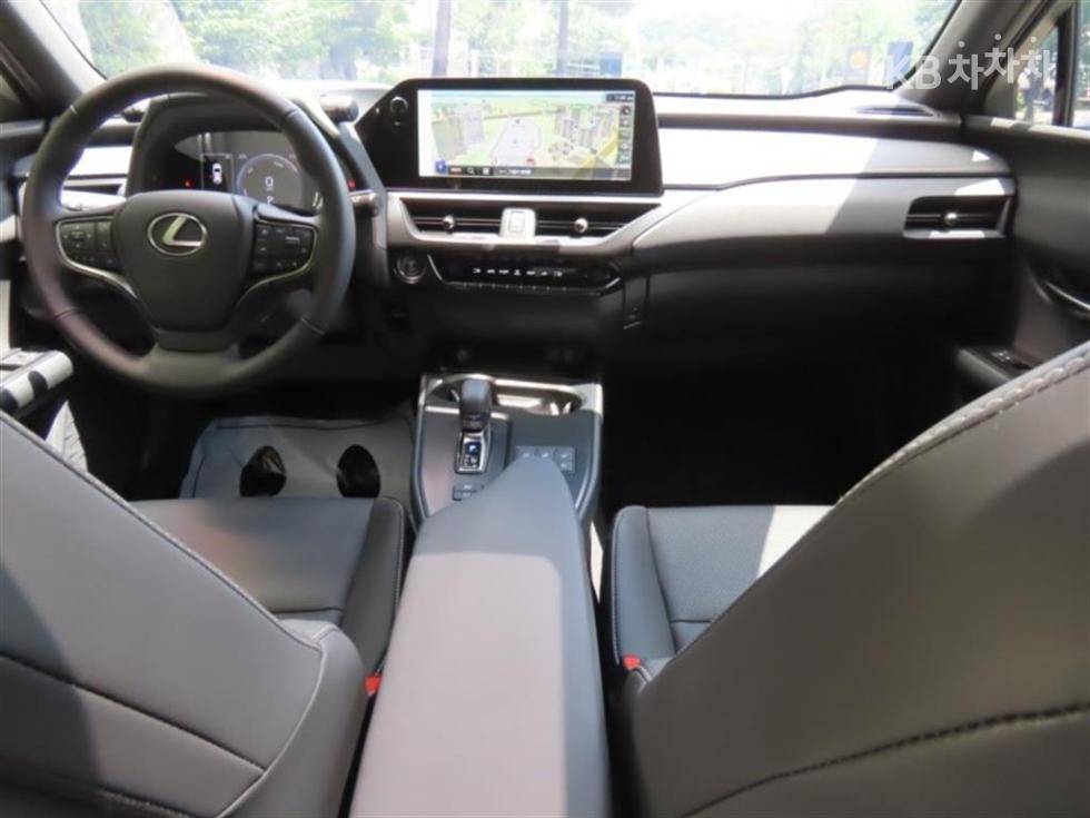 2026 - lexus ux