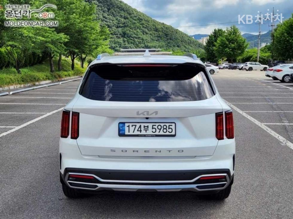 2022 - kia sorento