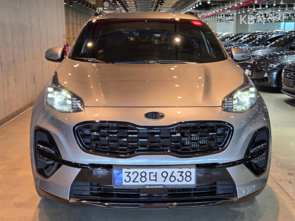 2021 - kia sportage