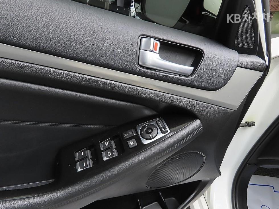 2014 - kia k7