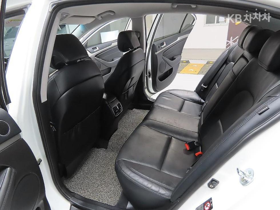 2014 - kia k7