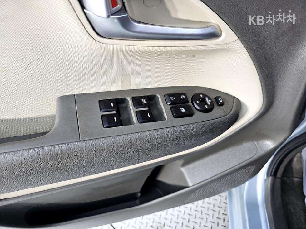2012 - kia ray