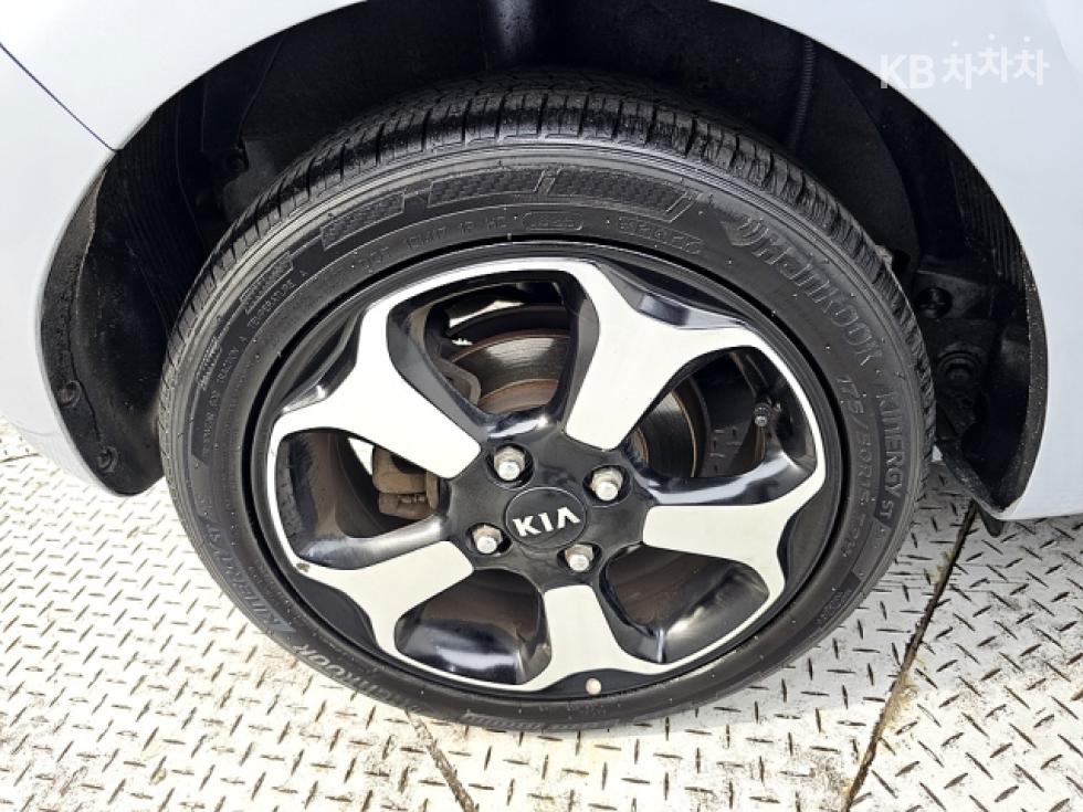2012 - kia ray