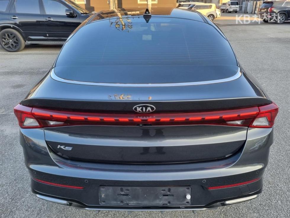 2020 - kia k5