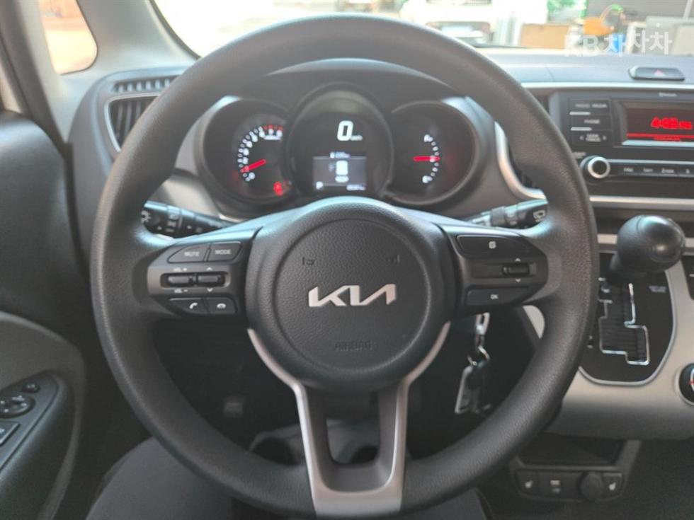 2022 - kia ray