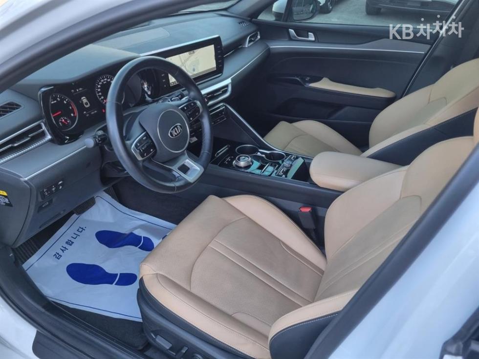 2020 - kia k5
