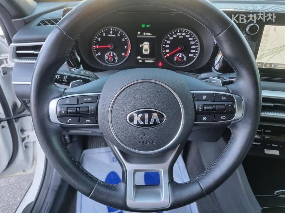 2020 - kia k5