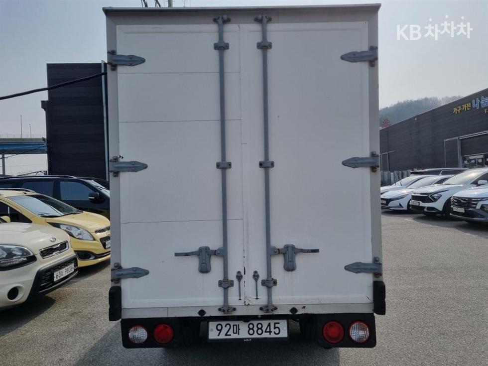 2013 - kia bongo iii