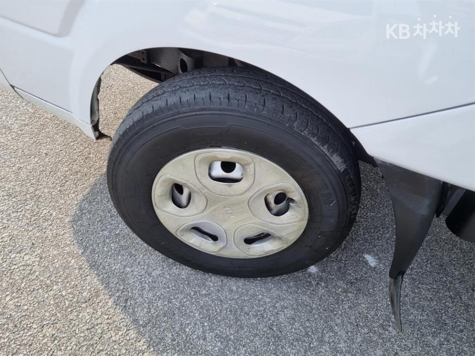 2013 - kia bongo iii
