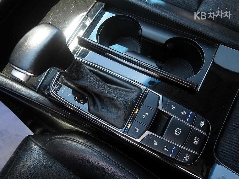 2016 - kia k7