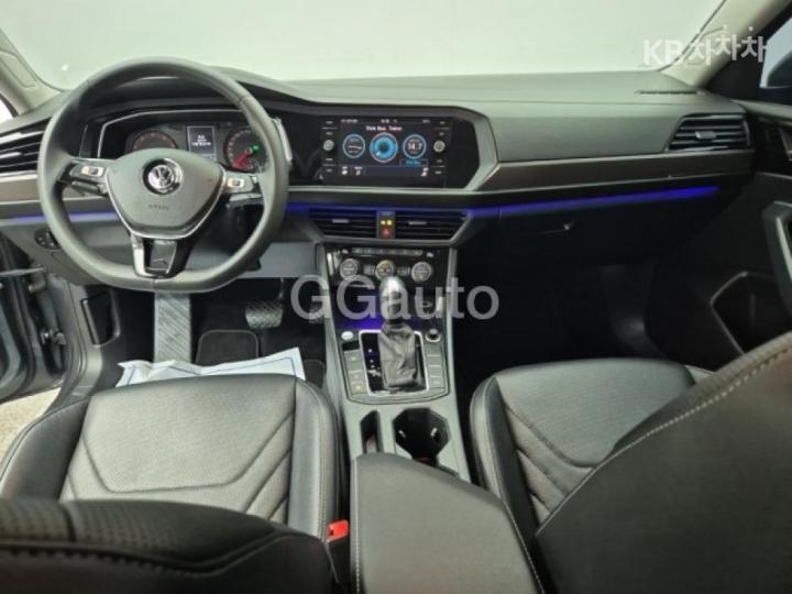 Volkswagen Jetta The 1.4 TSI Premium 6