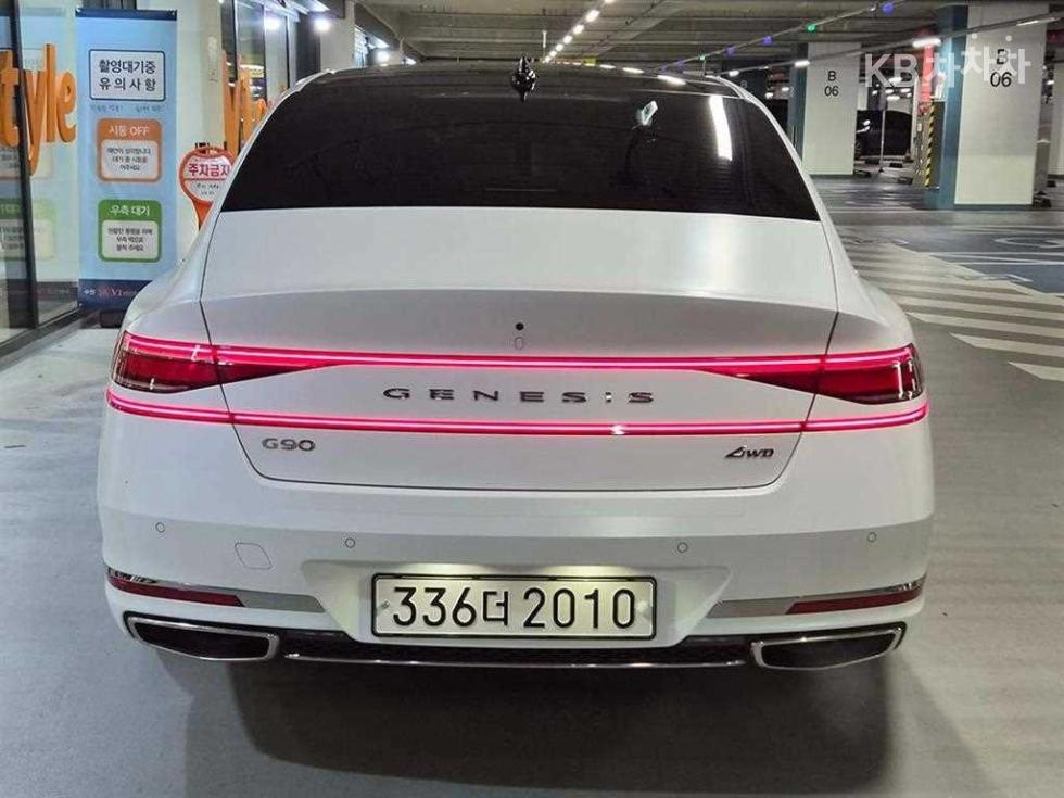 2022 Genesis G90(RS4) photo