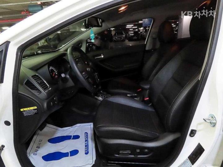 Kia K3 1.6 Gasoline Prestige Base Type 7