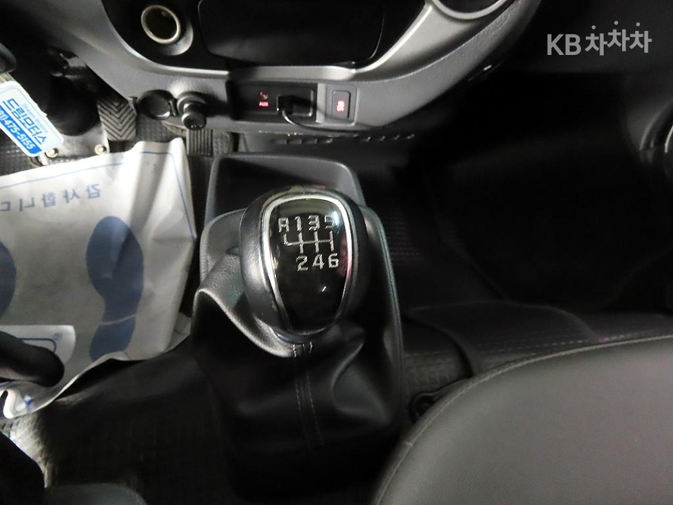 2018 - kia bongo iii