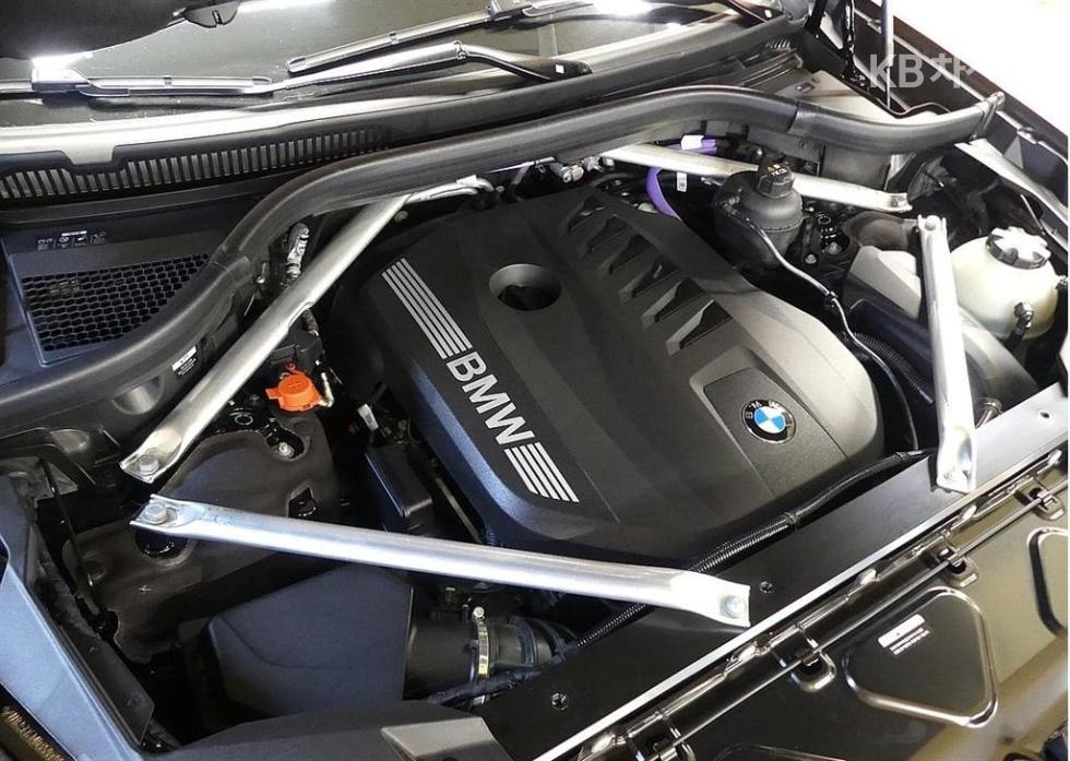 BMW X7 — miniaturë 5