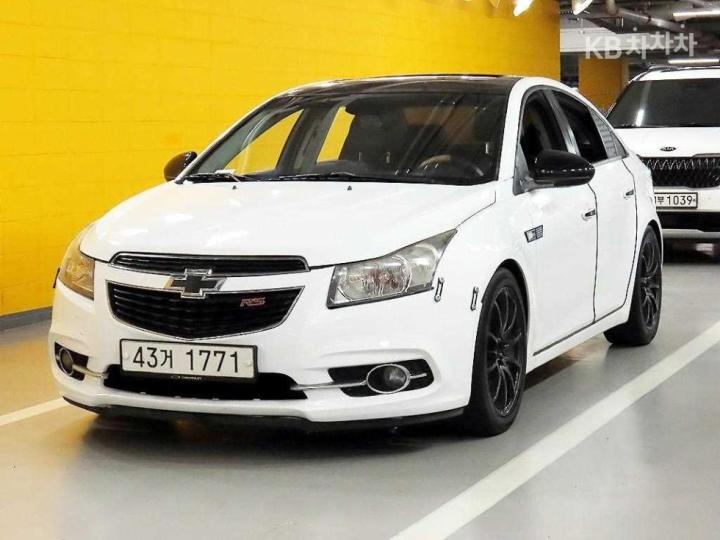 Chevrolet Cruze 1.8 LTZ+ Base Type