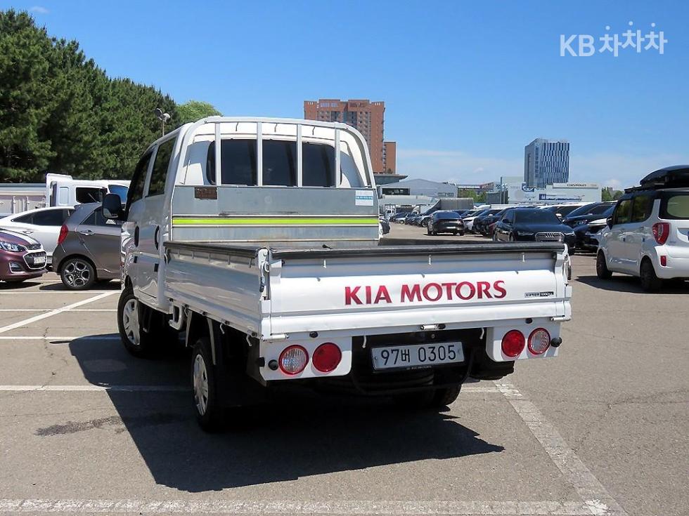 2020 - kia bongo iii