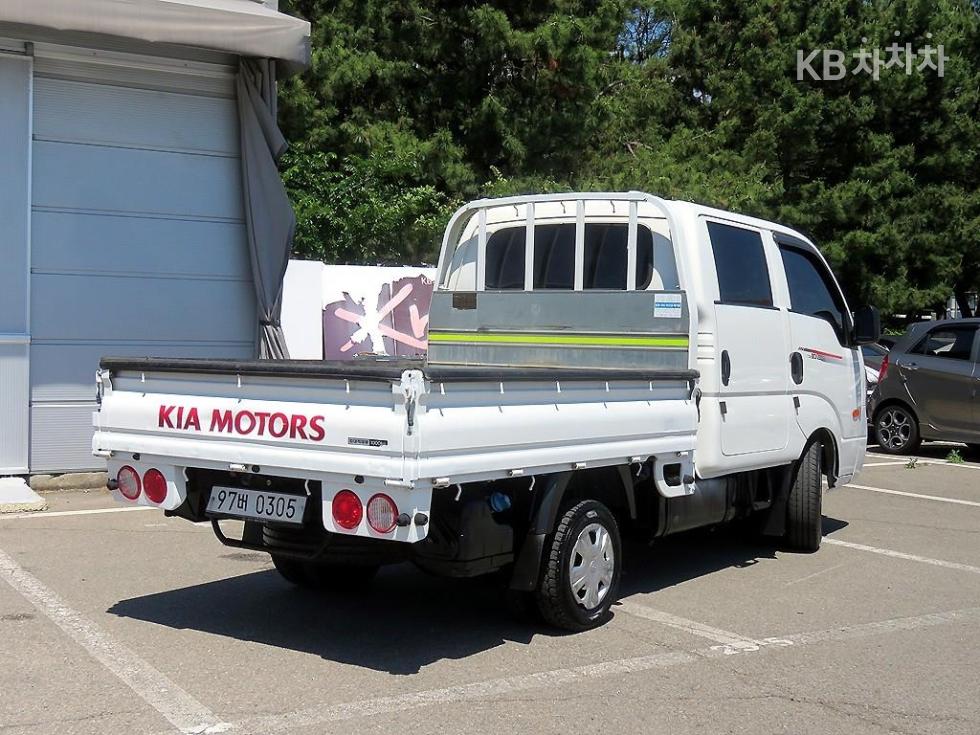 2020 - kia bongo iii