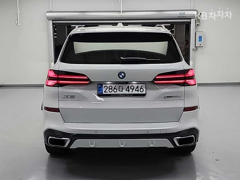 BMW X5 — miniaturë 2