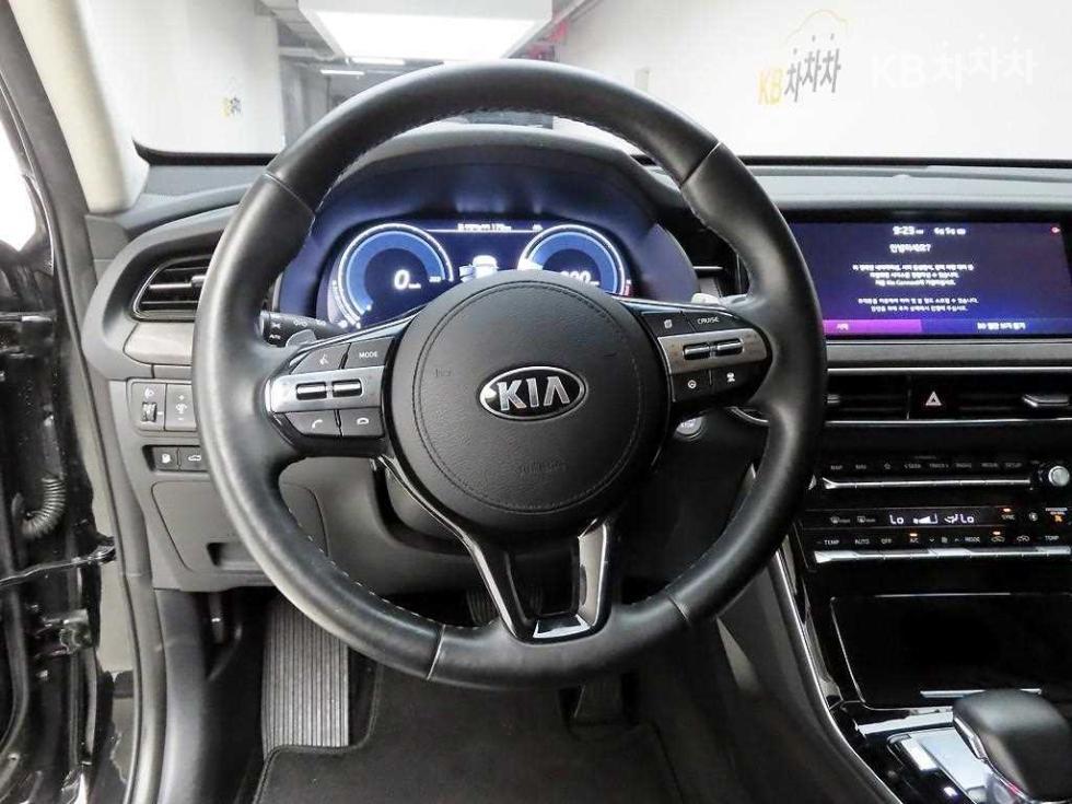 2021 - kia k7