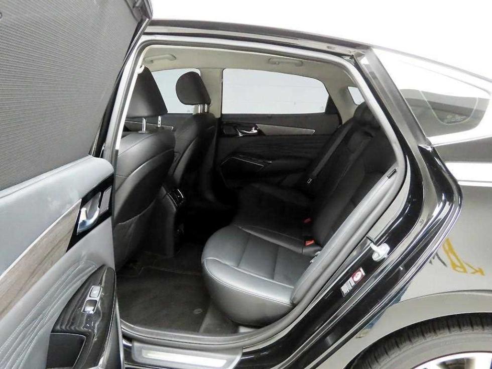 2021 - kia k7