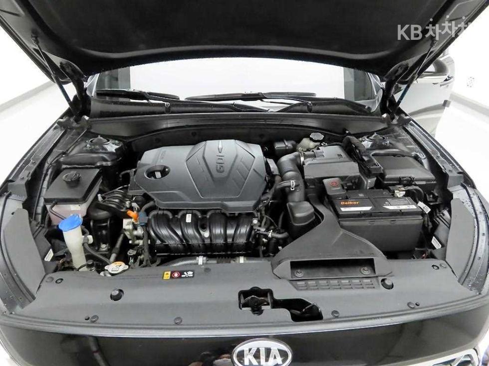 2021 - kia k7