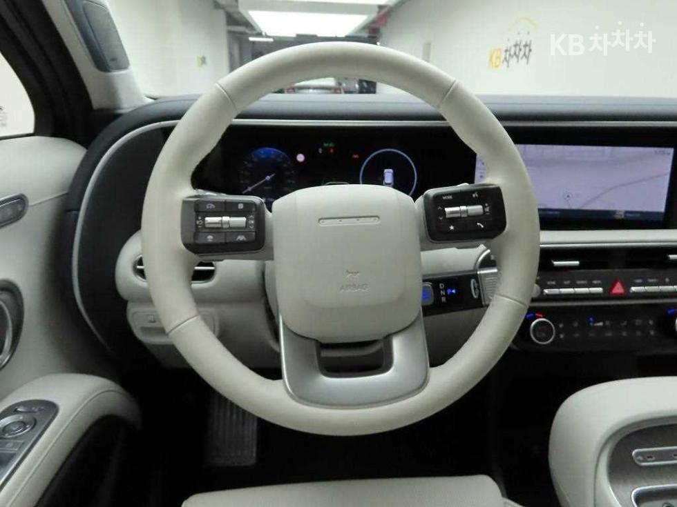 2025 Hyundai Used Car photo