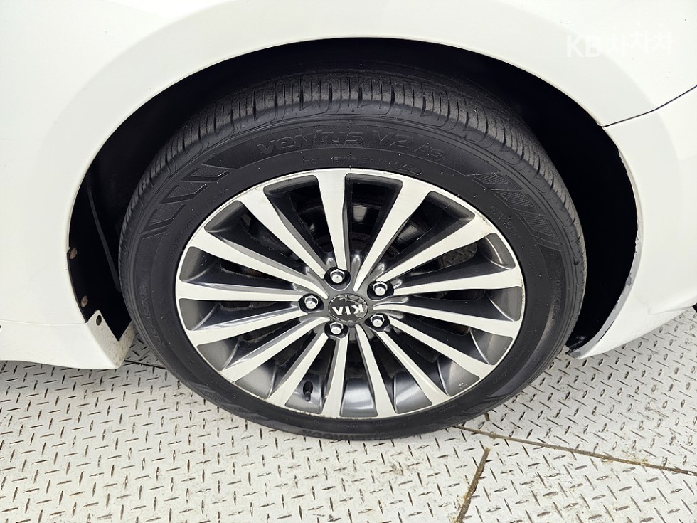2013 - kia k7