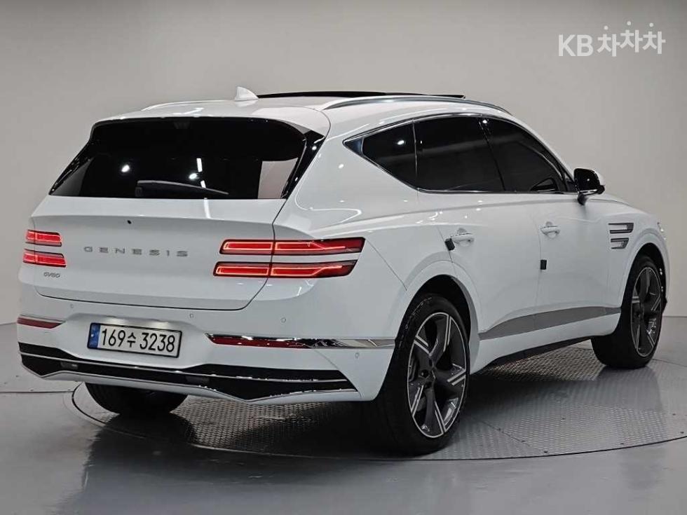 2024 Genesis GV80 photo