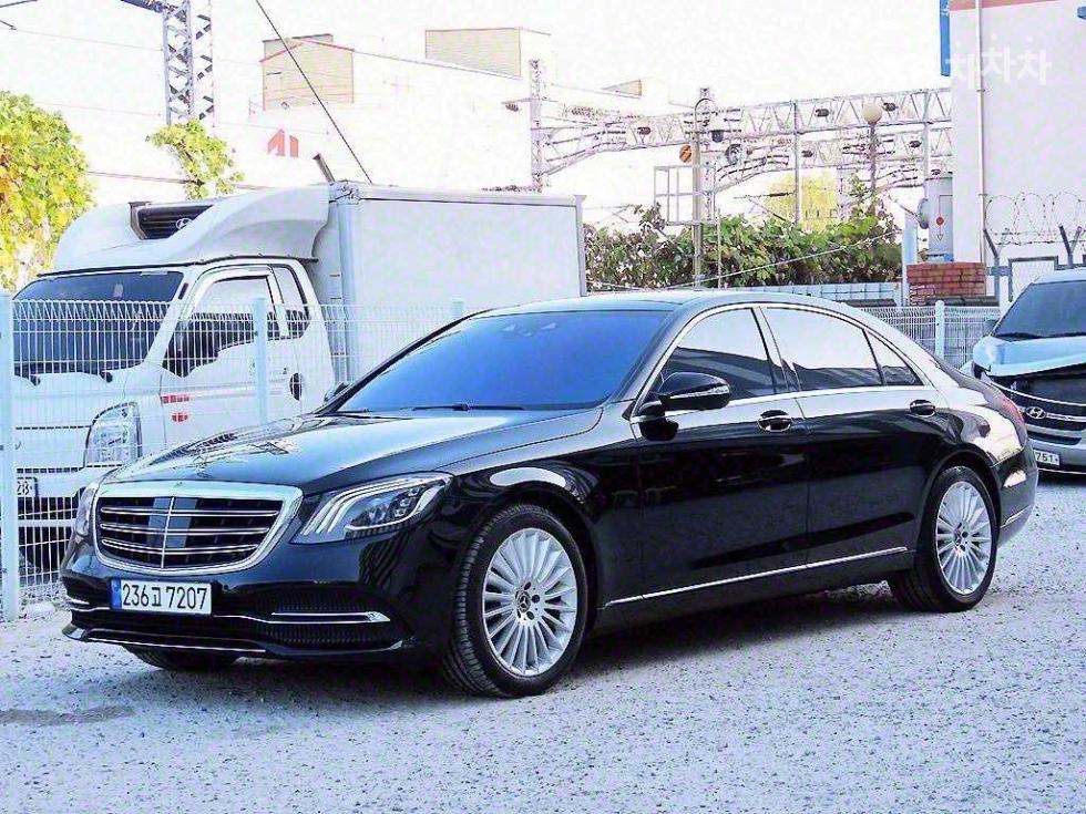 2019 Mercedes-Benz S photo