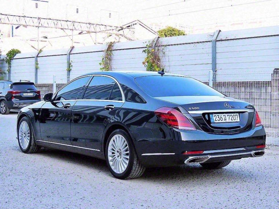 2019 Mercedes-Benz S photo