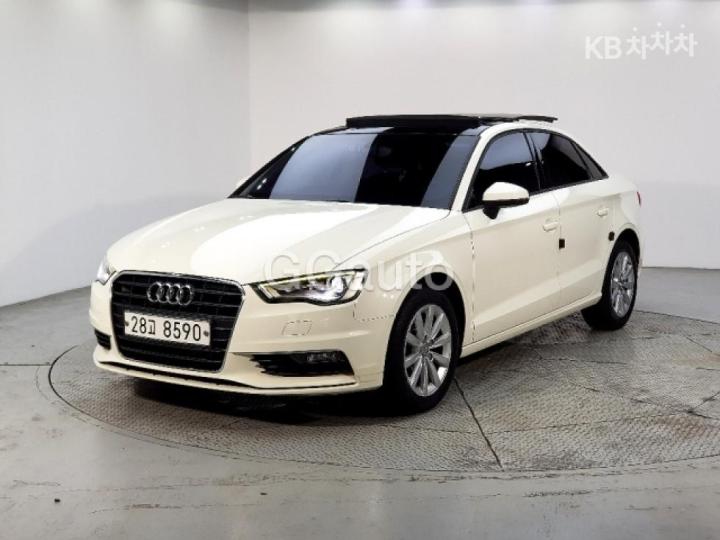 Audi A3 NEW 25 TDI Dynamic 8V 2