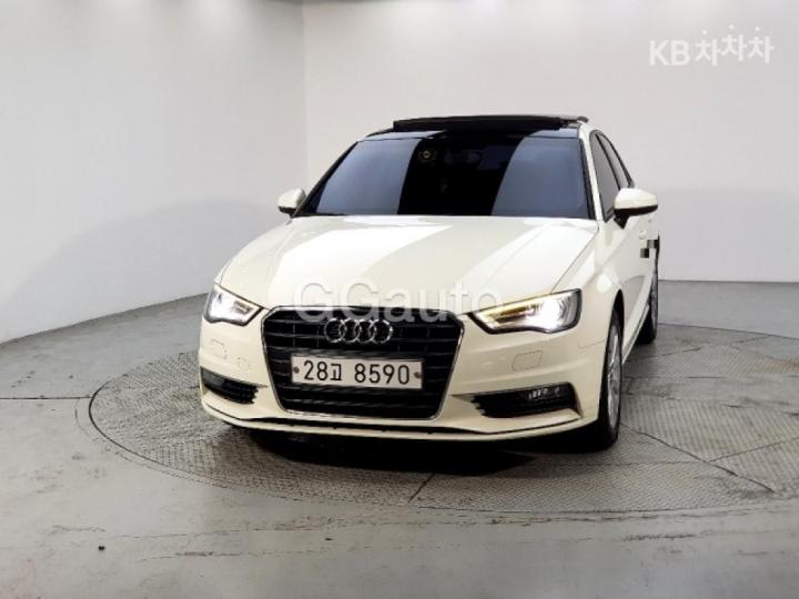 Audi A3 NEW 25 TDI Dynamic 8V 3