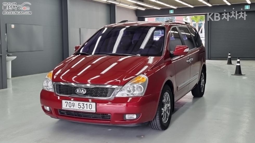 2013 kia carnival