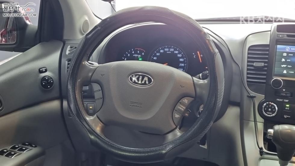 2013 - kia carnival