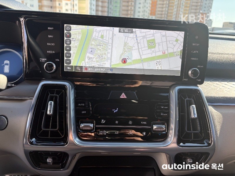 2023 - kia sorento