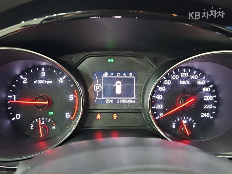 2016 - kia carnival