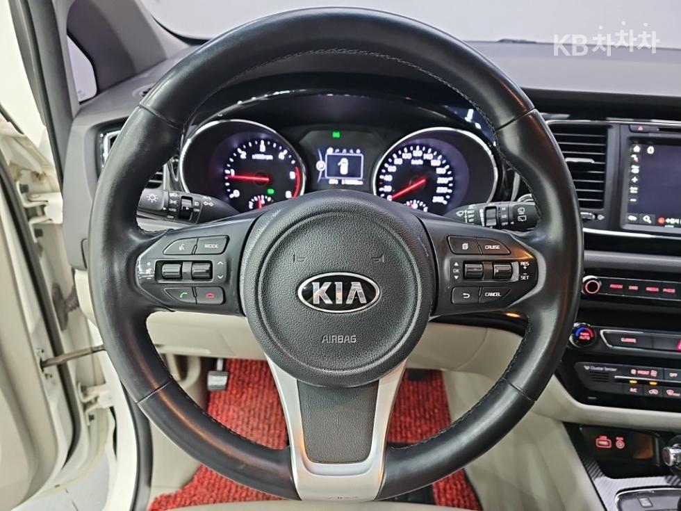 2016 - kia carnival