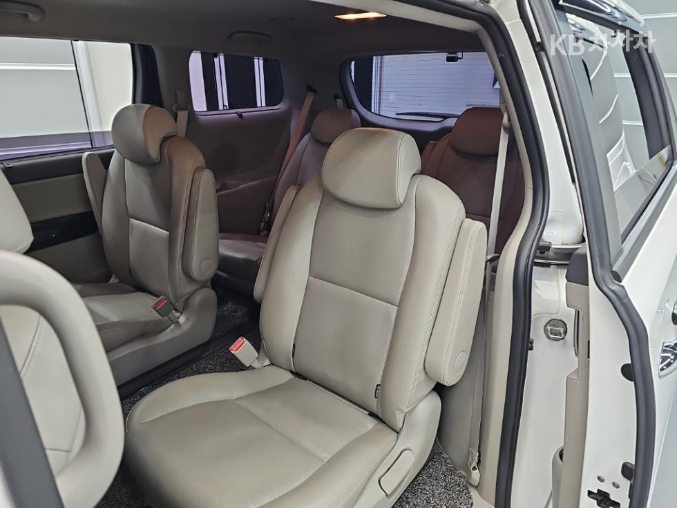 2016 - kia carnival